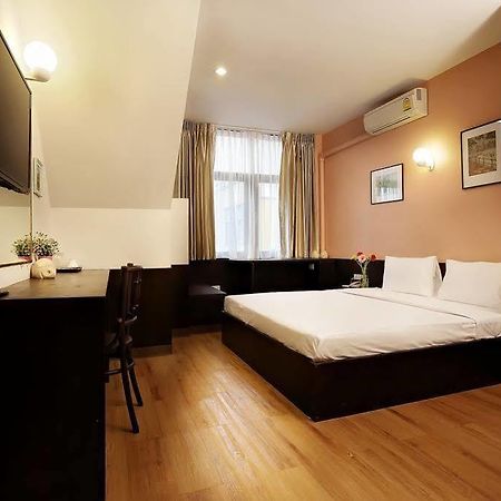 Baan Namtarn Guest House Bangkok Ngoại thất bức ảnh
